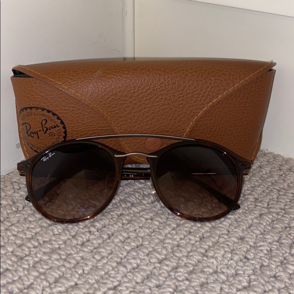 Double bridge Brown Ray Bans